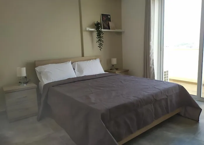 No. 38 Appartments Διαμέρισμα *