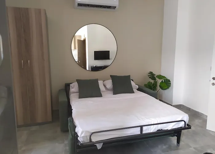 No. 38 Appartments *